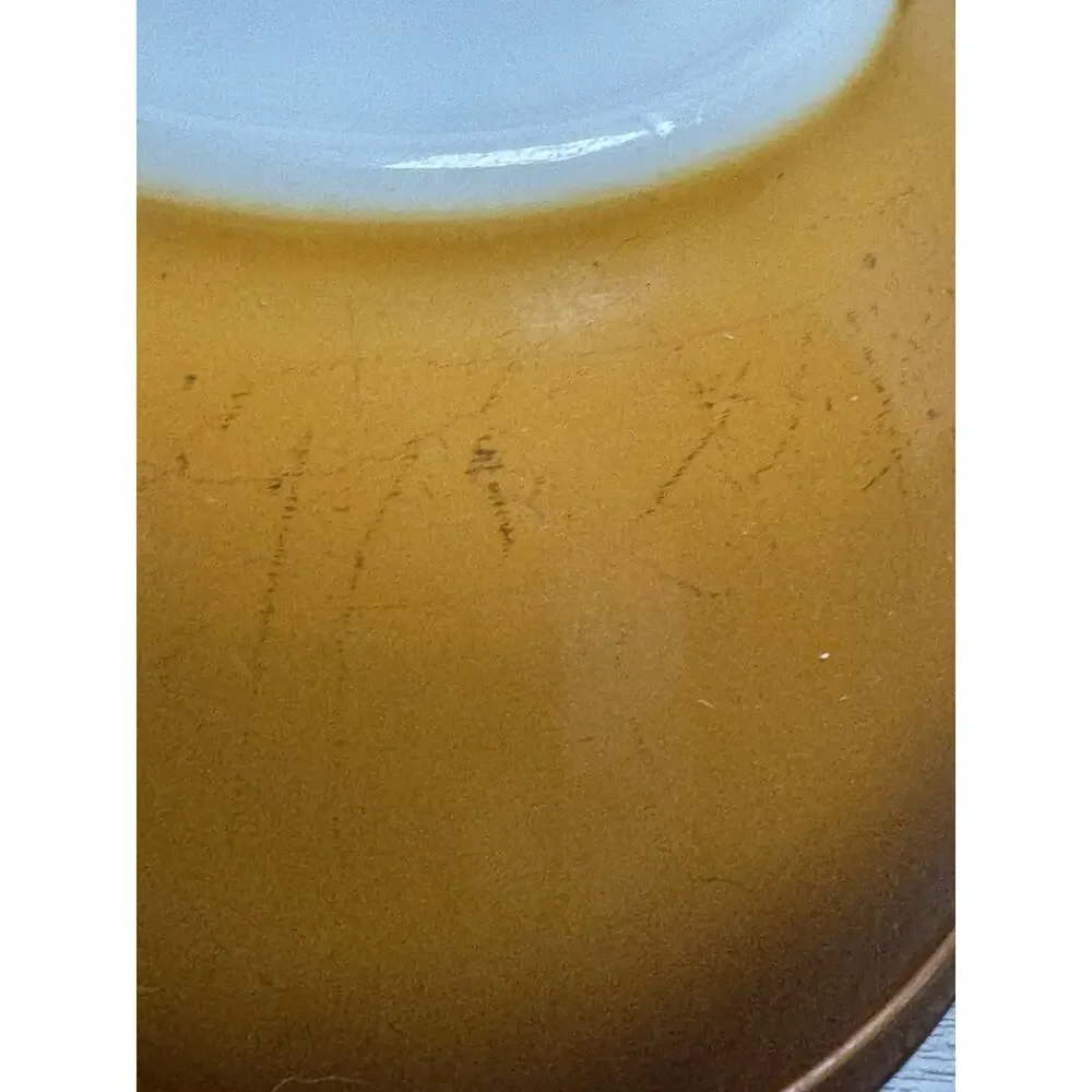 Pyrex 1.5 Quart 7in BOld Orchard Brown Ombre Opaque Milk Glass Mixing Bowl